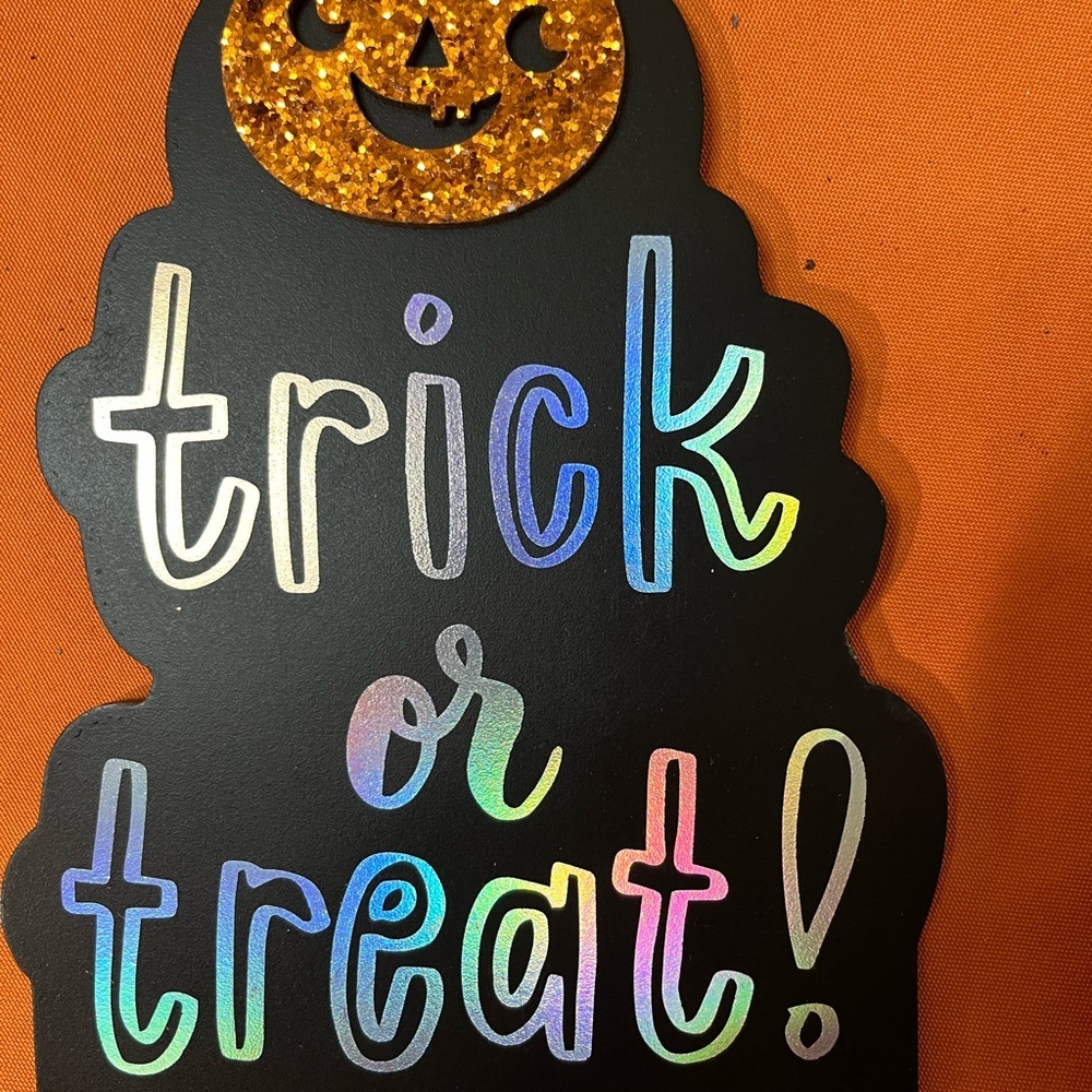 6/$25 Halloween Wall Decor Set - Picture 8 of 16